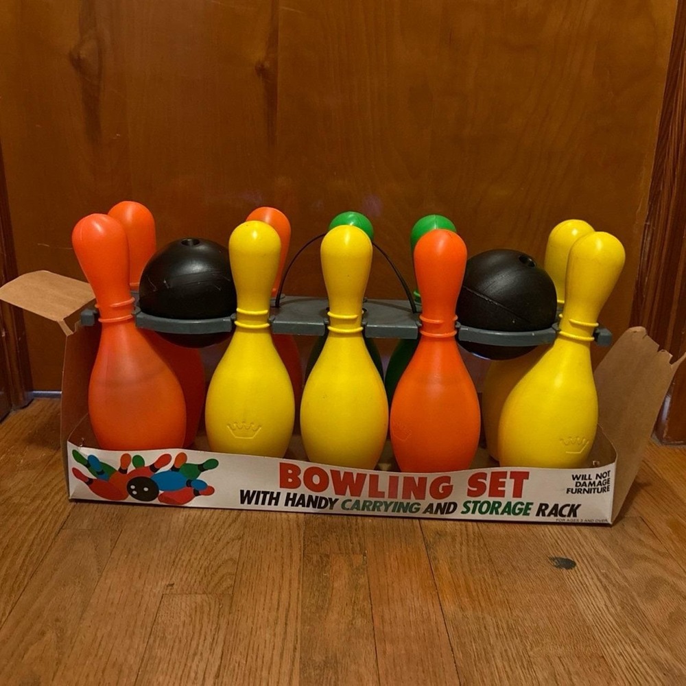 NIB RARE Vintage 80's Empire Crown Bowling Set - Pins‎ Balls and Holder! MST3K